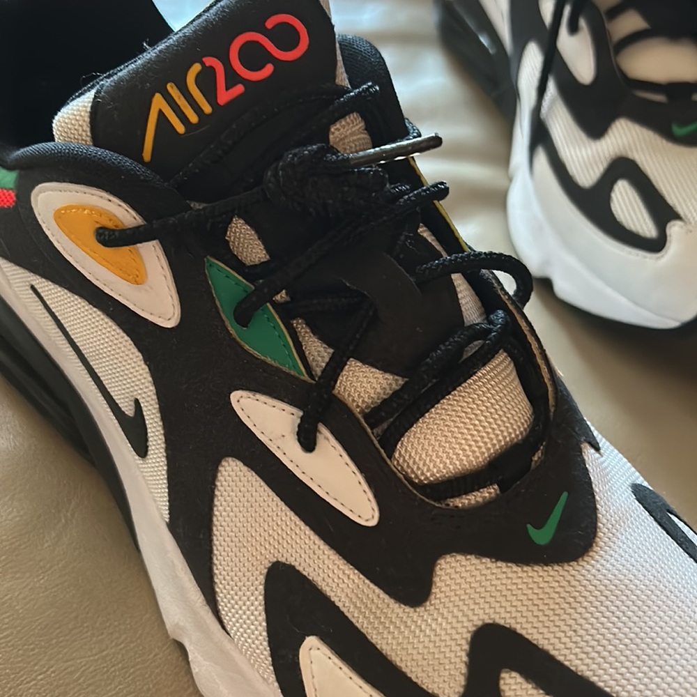 Nike sneakers - Picture 3 of 16